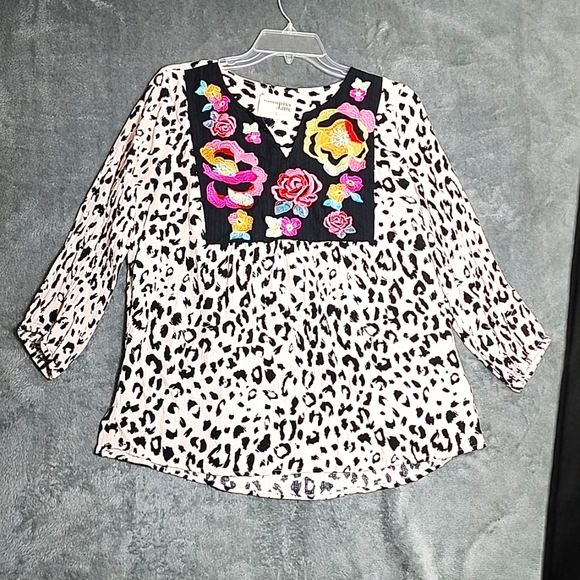 Savanna Jay Boho Embroidered floral Blouse - Picture 2 of 6